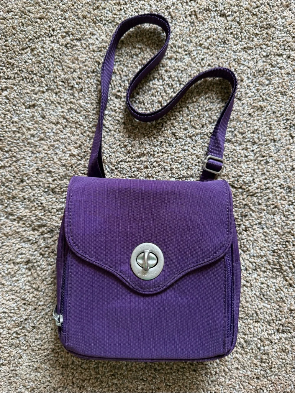 BAGGALLINI Plum Purple Kiss-Lock Nylon Zippered Crossbody Shoulder Bag